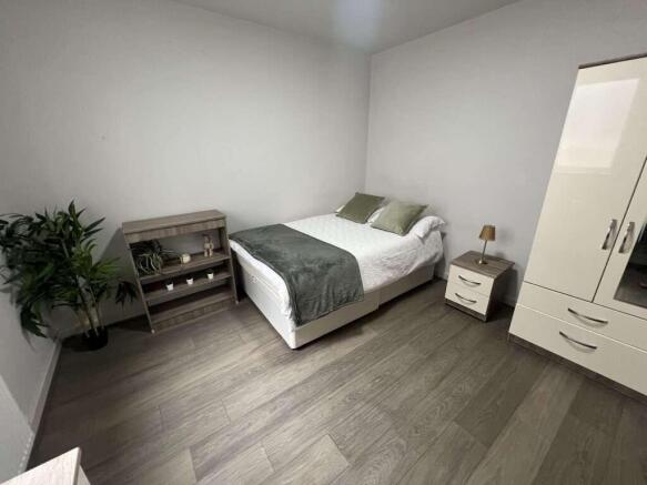 2 bed Flat to rent Image 9