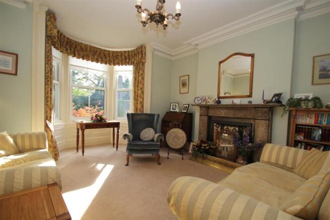 sitting room.JPG