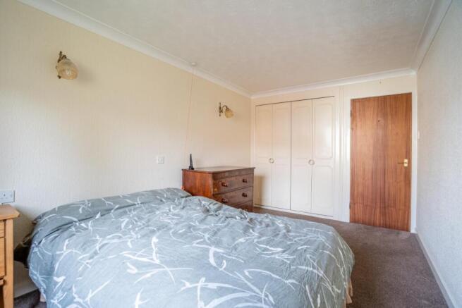 1 bed Retirement Property for sale Image 9