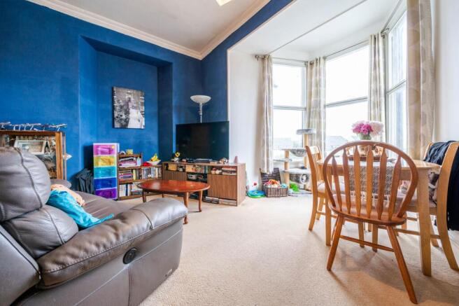 OPEN PLAN LIVING ROOM