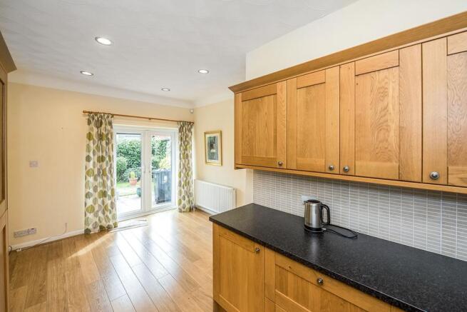 Kitchen / Dining Roo