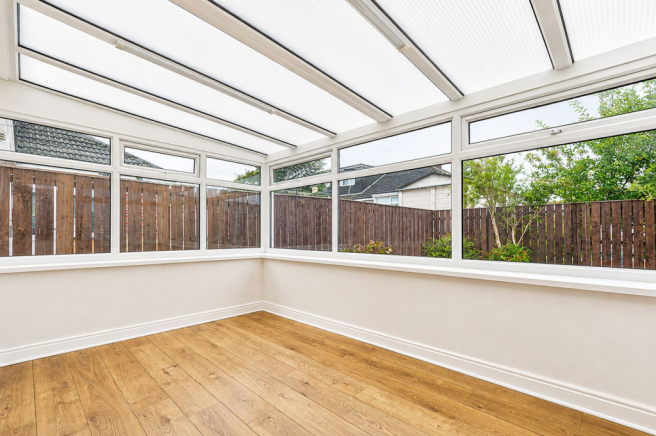 2 bed Semi-Detached Bungalow for sale Image 9