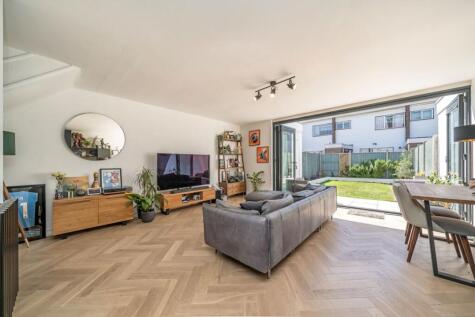 Kidbrooke Park Close, Blackheath