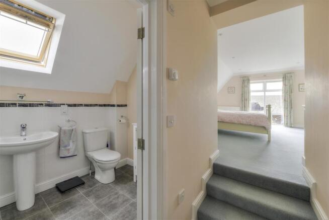 Hawthorn House ph41.jpg