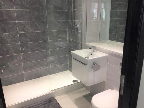 SHOWER ROOM (2).jpg