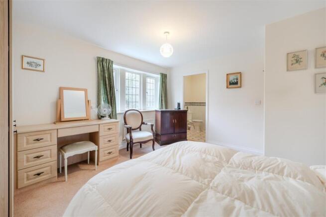 Bedroom 4-3.jpg