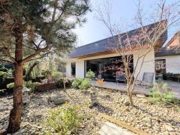 7, Vivian Drive, Birkdale PR8 4HB