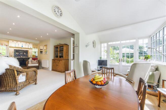 Kitchen / dining room