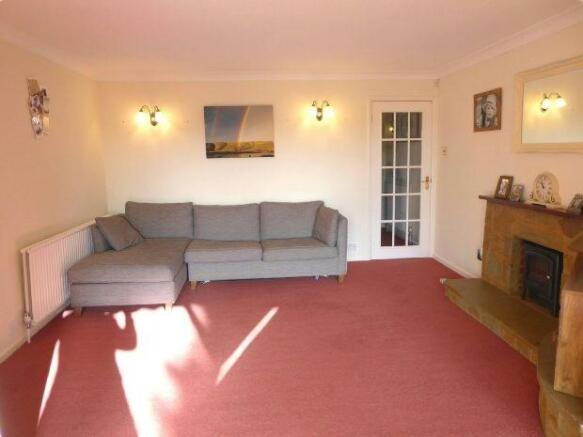 Living room 3