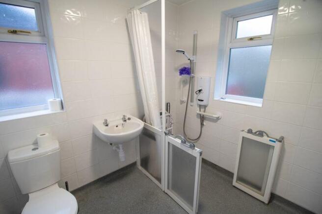 Family bathroom