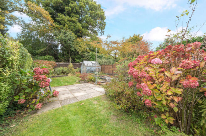 1365094-9-68e8ef1...