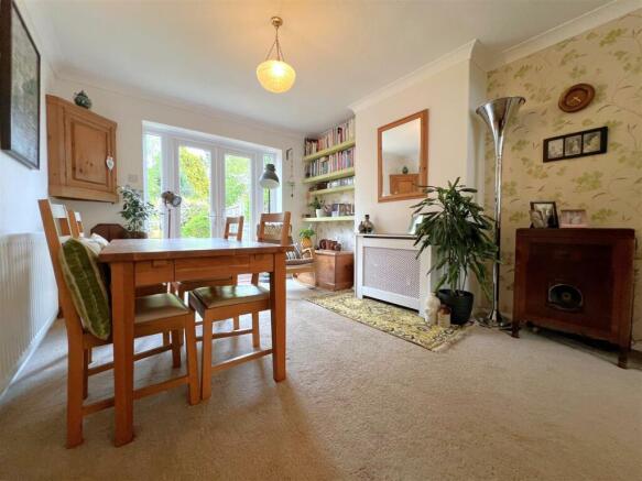 dining room 1.jpg