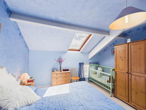 2 bed Penthouse for sale Image 7