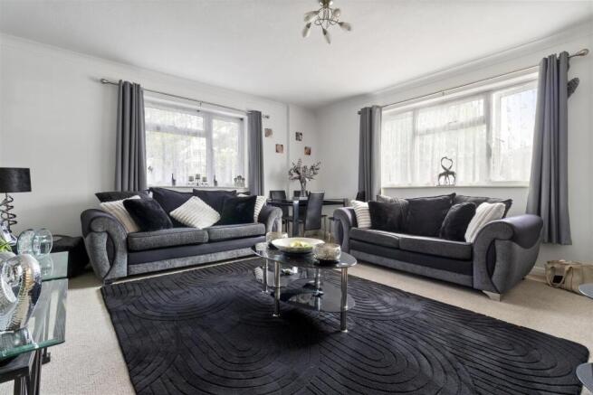 1 Manor Lea-004.JPG