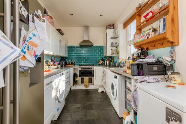 3 bed Terraced for sale Image 4