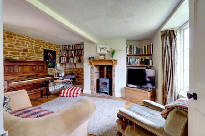 7. Living Room 2