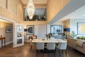 5, 3 Atkinson House, Chambers Park Hill, London SW20 0NZ