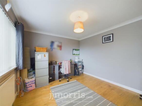 CAM03686G0-PR0029-STILL024.jpg