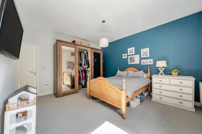 4 bed Terraced for sale Image 9