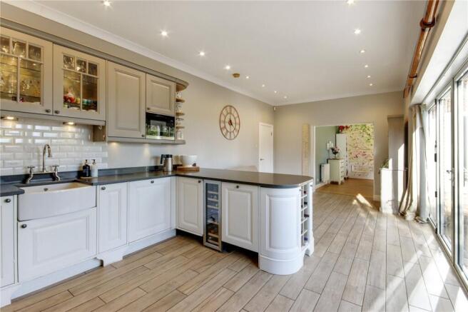 Kitchen/Breakfast Rm