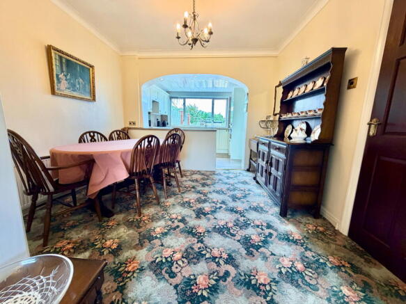2 bed Semi-Detached for sale Image 8
