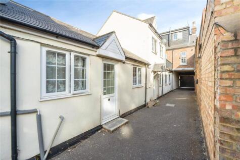 Ashton Road, Luton, Bedfordshire, LU1