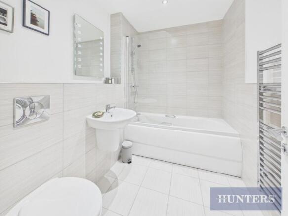 2 bed Apartment for sale Image 12