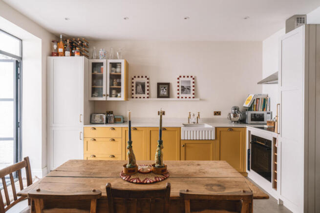 304393 - 77LadbrokeRoad_HighRes.jpg