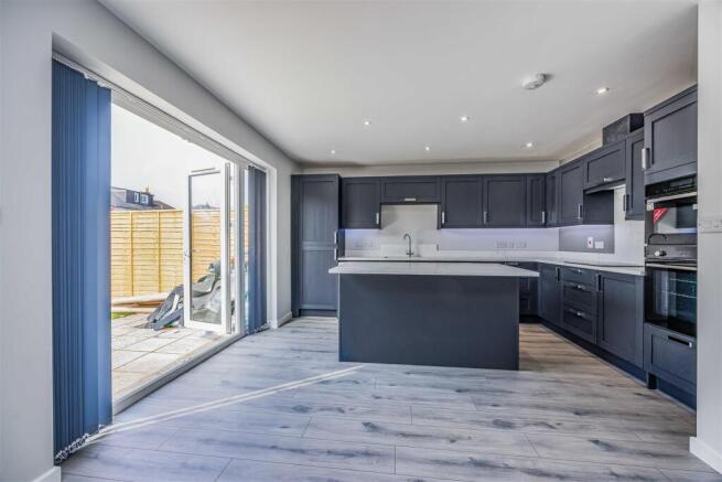 2B Downsway, Portchester-Small-PorticoMarketing-Ne