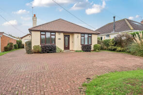 Quinces, Lyngford Lane, Taunton TA2 7LL