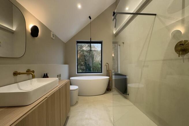 Master En-suite
