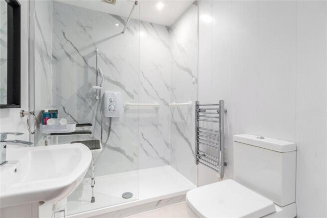 2 bed Apartment for sale Image 8