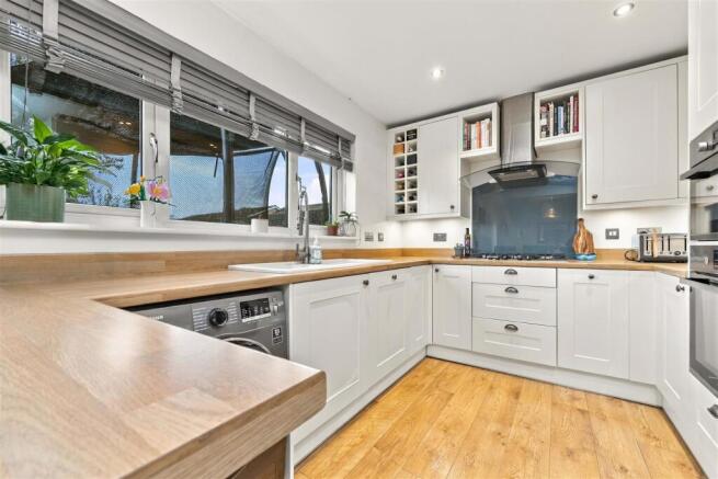 Rowan Road, Havant-Small-PorticoMarketing-Nexa-22.