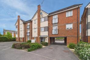 62, Fullbrook Avenue, Reading RG7 1FF