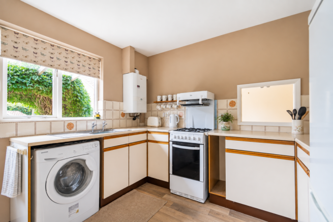2 bed Bungalow for sale Image 5