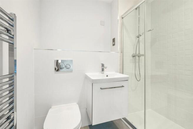2 Bathrooms