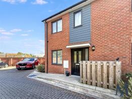 10, Des Starbuck Drive, Coalville LE67 3EY