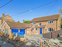 35, Station Road, Dunmow CM6 1EJ