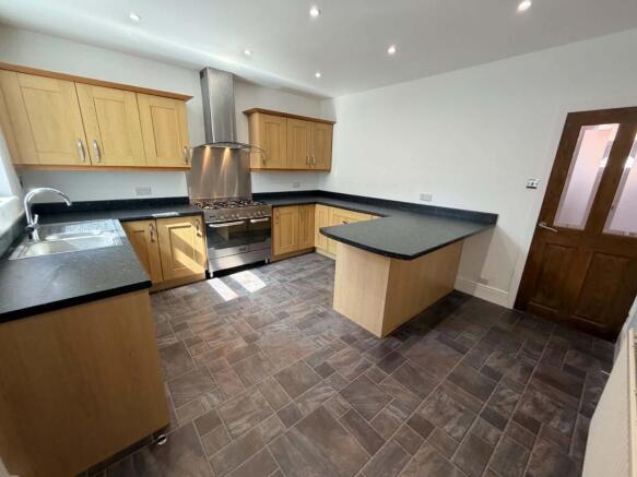 Kitchen (1)