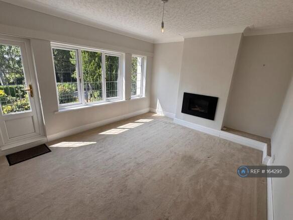 2 bed Maisonette to rent Image 12