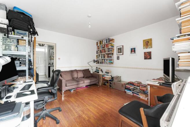 1-bed flat on Burnham Street, Bethnal Green, London, E2, £350,000