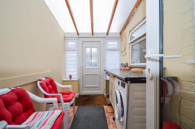 2 bed Terraced for sale Image 4