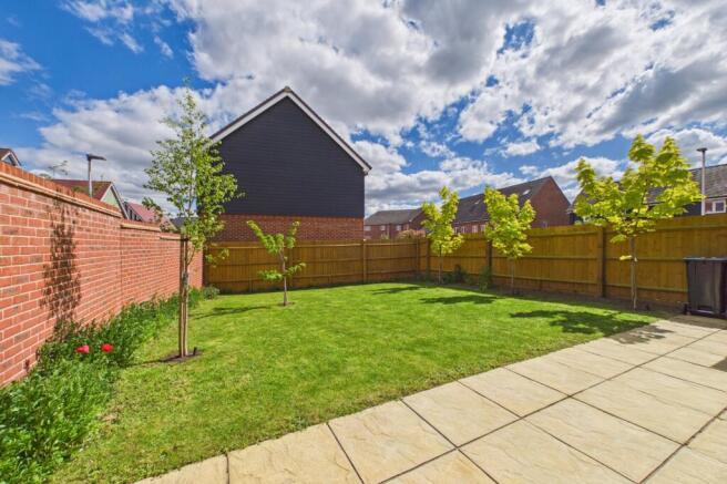 House in Finchampstead - More