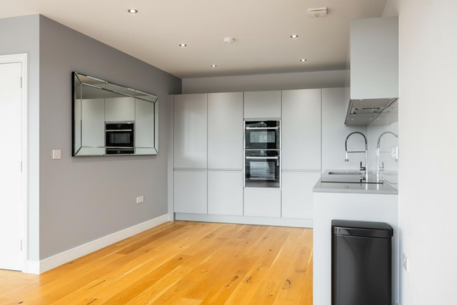 2 bed Penthouse for sale Image 5