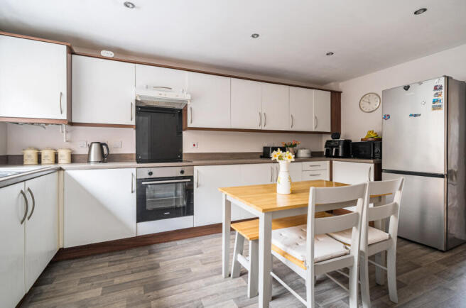 Kitchen/Dining