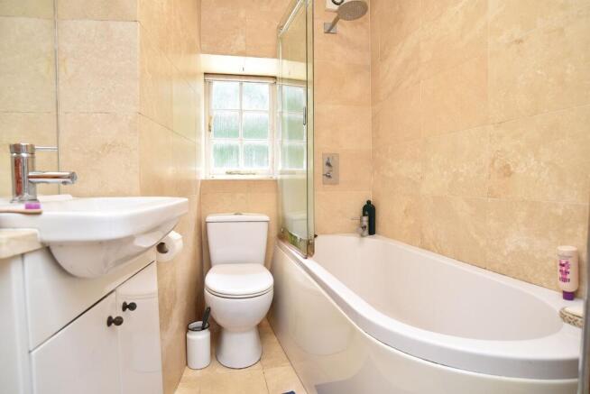 3 bed Semi-Detached for sale Image 9
