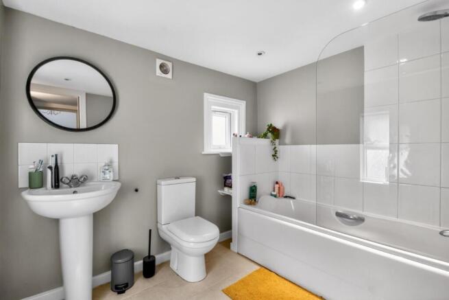 1 bed Apartment for sale Image 12
