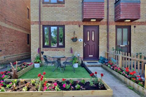 Perleybrooke Lane, Goldsworth Park, Woking, Surrey, GU21