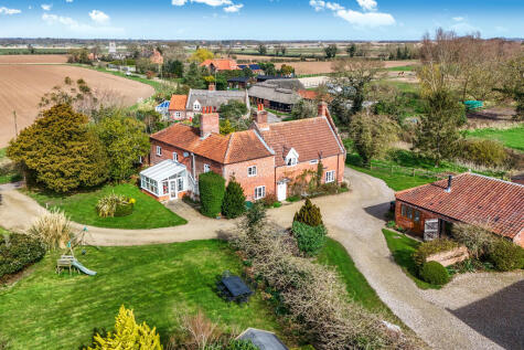 Tower Road, Repps With Bastwick, NR29