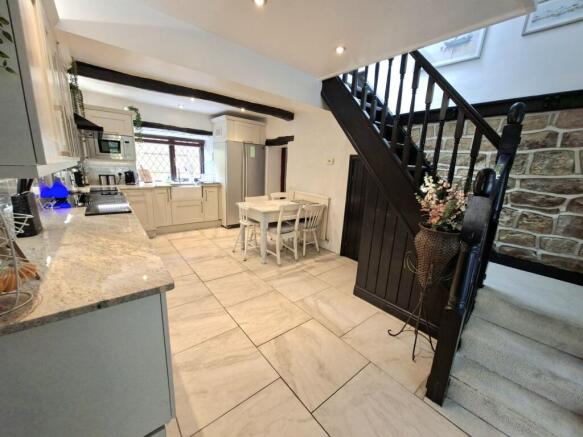 3 bed Detached for sale Image 8